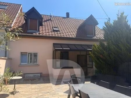 maison 5 pièces 111 m²