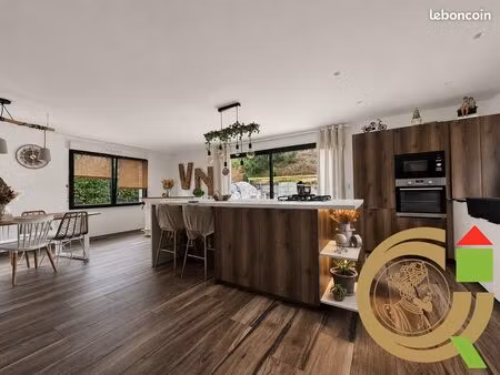 maison 5 pièces 131 m²