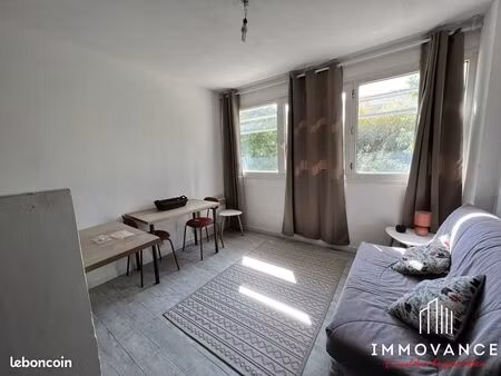 studio 1 pièce 18 m²