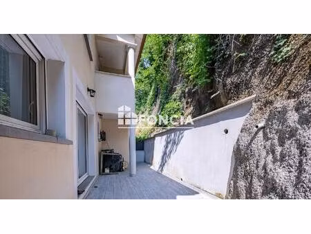 appartement duplex 170m2 avec terrasse vienne direction hôpital -