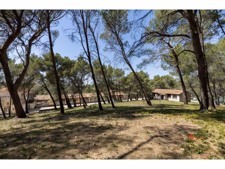 site médico-social et pédagogique de 3 900 m2 sur 4 hectares