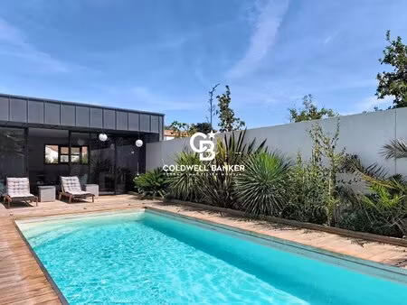brétignolles-sur-mer : maison contemporaine de 225 m² proche plage de la parée