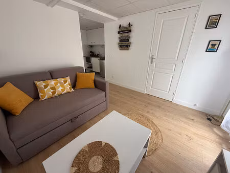 a louer t2 meuble etudiant la rochelle