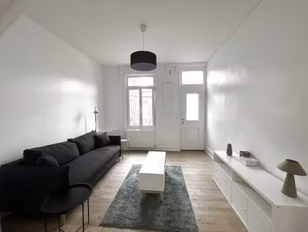 maison entierement renovee et meublee