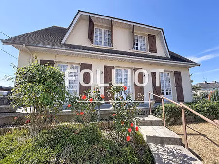 maison à vendre à avranches - 8 pièces  150 m²  à rafraichir