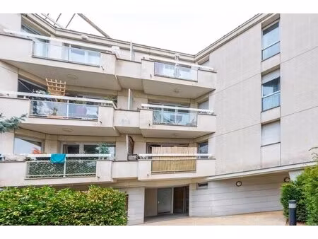 appartement de 3 pièces de 61 m² à asnières-sur-seine