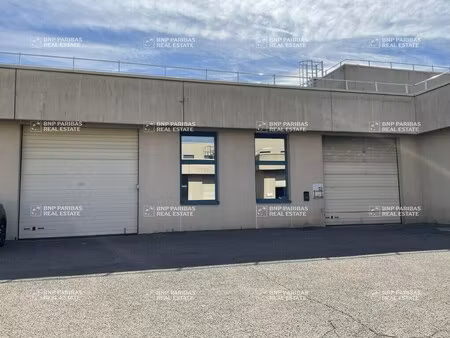 location local d’activités la verrière 78320 219m²