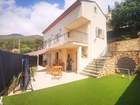 vente maison 5 pièces  117.03m²  aspremont