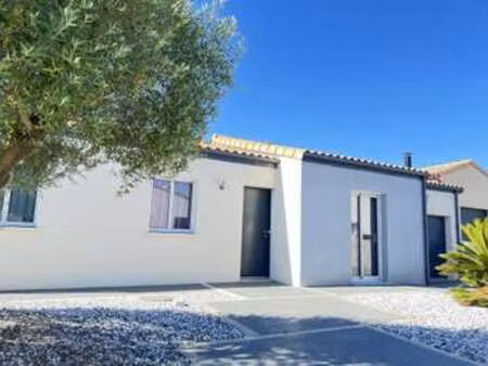 vente maison à sainte-foy (85150) : à vendre / 99m² sainte-foy