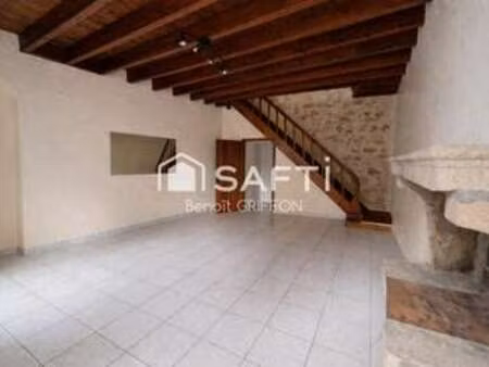 vente maison aux landes-genusson (85130) : à vendre / 98m² les landes-genusson