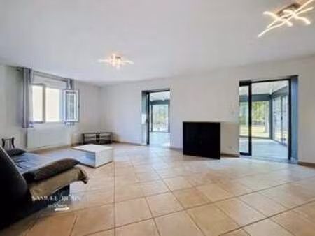 vente maison à saumur (49400) : à vendre / 155m² saumur