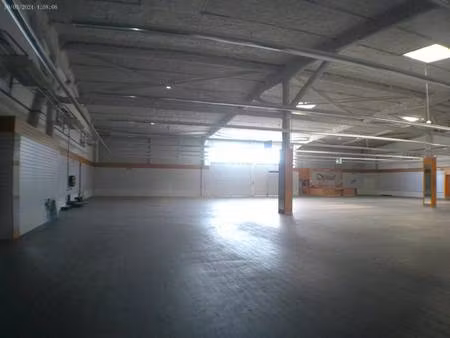 local commercial à louer