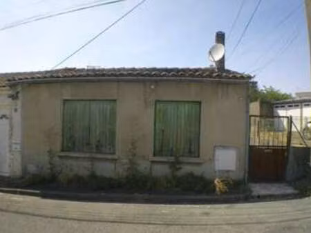 vente maison à cognac (16100) : à vendre / 43m² cognac