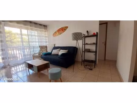 t2 meublé de 45 m2 avec balcon sur seignosse le penon à 680 euros cc