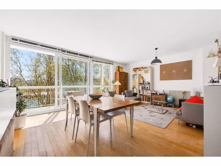 appartement vue seine et tour eiffel- 3 pieces - 71 m2