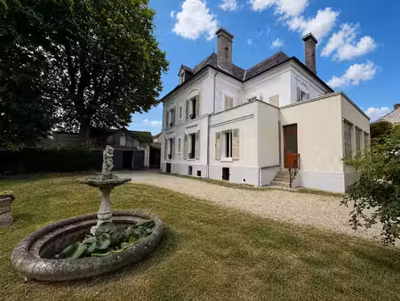 location maison 8 pièces 293.28 m² à luzarches (95270)  2 990 €