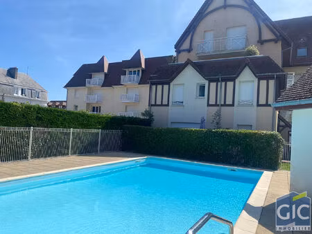 merville-franceville - centre ville