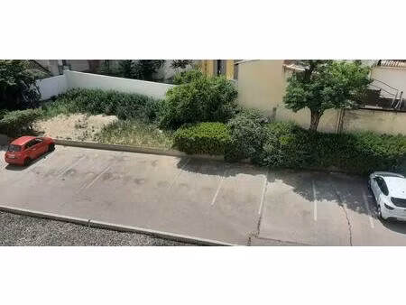 garage/parking
