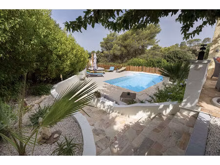 maison 3 chambres + t2  piscine et jacuzzi