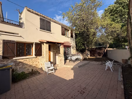 a louer maison 5 pièces avec jardin plaissan (34)