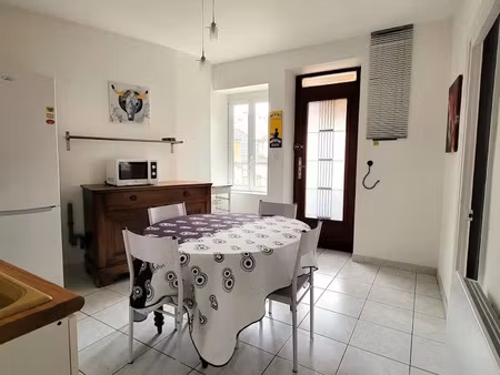 location meublée appartement 2 pièces 46.9 m² à le creusot (71200)  410 €
