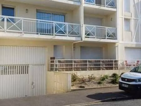 vente garage et parking aux sables-d'olonne (85100) : à vendre / les sables-d'olonne