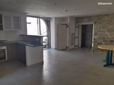 location t3 non meublé - montmorot