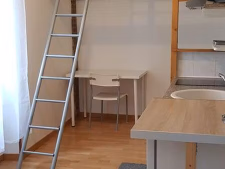 studio 13m2 260 prox iut  fac sciences