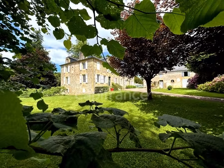 maison de maitre à vendre 13 pièces lanouaille (24) 2.6 hectares