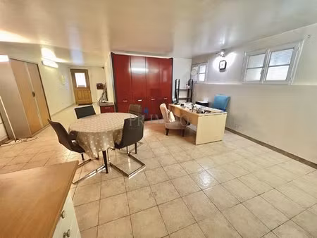 fréjus centre ville local professionnel avec garage à vendre