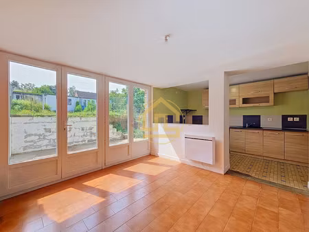 maison de 84 m2 avec 4 chambres  garage et jardin
