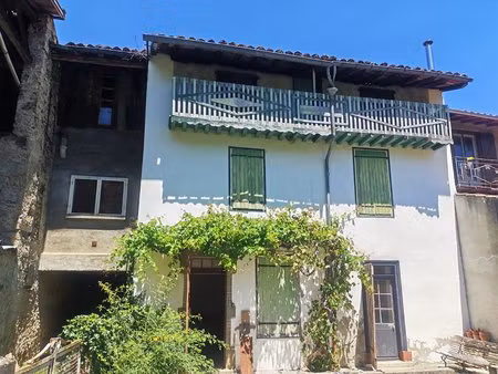 maison de village spacieuse avec grand jardin et potentiel d’aménagement
