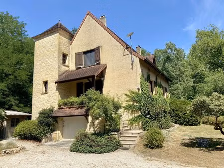 ancien moulin au cœur d'un parc de 1 2 hectare avec plan d'eau