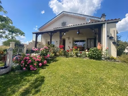 belle maison de 3 ou 4 chambres et maison d'amis de 3 chambres dans un cadre exceptionnel