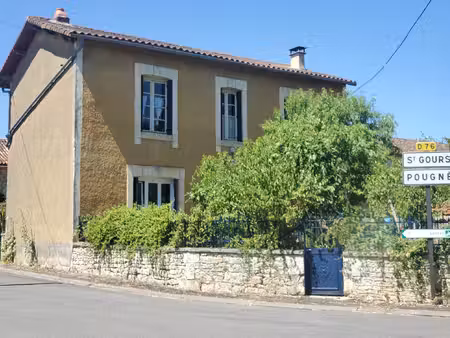 maiosn de village et dépendances
