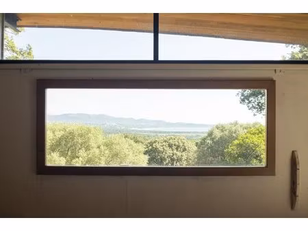 exclusivite : corse-du-sud  maison jean & claude prouvé une œuvre architecturale face à la