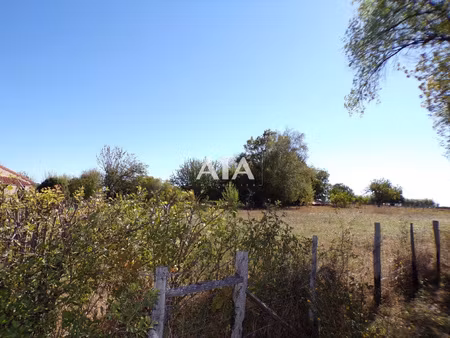 terrain constructible à 10 km de ruffec