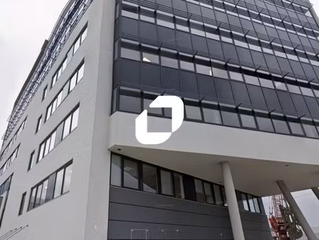 location bureaux 195 m²
