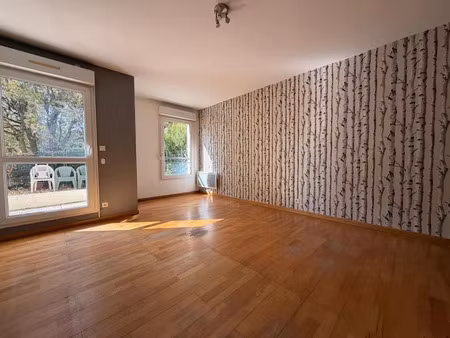 location appartement 2 pièces 43 m² à noisy-le-grand (93160)  893 €
