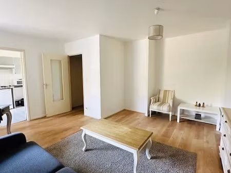 location meublée appartement 1 pièce 34 m² à suresnes (92150)  980 €