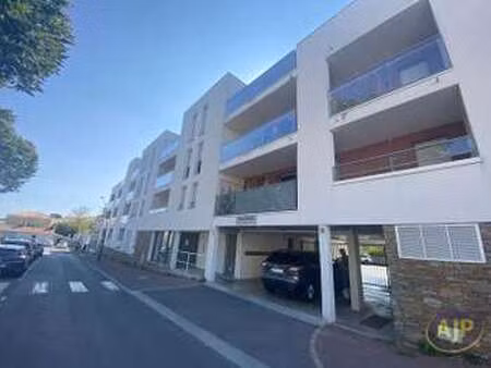 location appartement 2 pièces à challans (85300) : à louer 2 pièces / 43m² challans