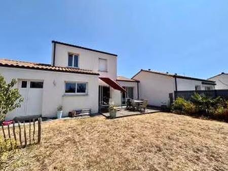 location maison meublé à saint-hilaire-de-riez (85270) : à louer meublé / 107m² saint-hila