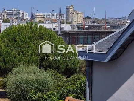 la rochelle - gare / centre - t2 avec 2 balcons et ascenseur