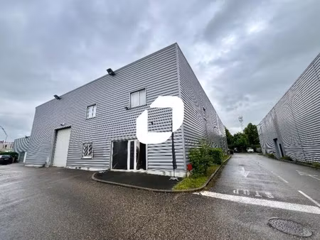vente local d'activités 470 m²