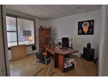 achat local commercial 52m² nimes 30900