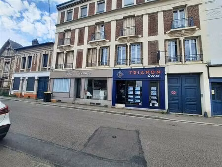 location commerce sotteville les rouen 60 m²