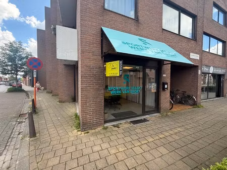 commercieel te huur in geel