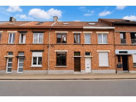 huis te huur in sint-niklaas met 3 slaapkamers