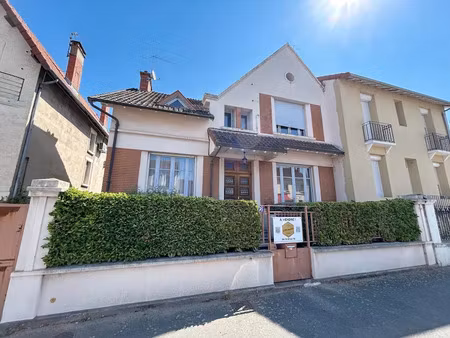 vente maison 6 pièces 136.7 m² à montluçon (03100)  109 000 €