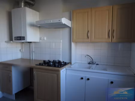 location appartement 3 pièces 51m² lourdes 65100